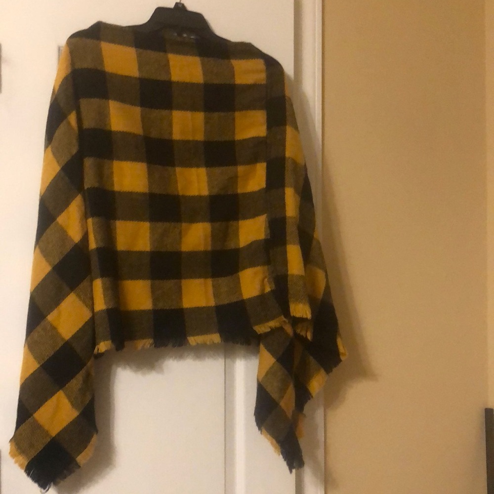 Poncho sweater